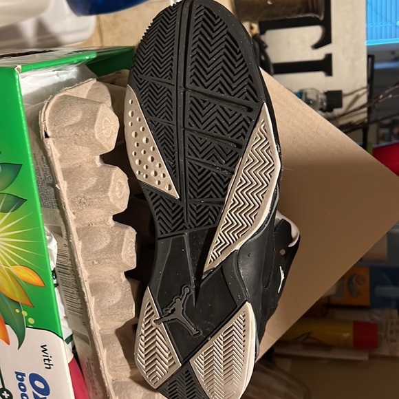 Nike True Flights 11.5……… if u have I’ll consider buying - Picture 2 of 2